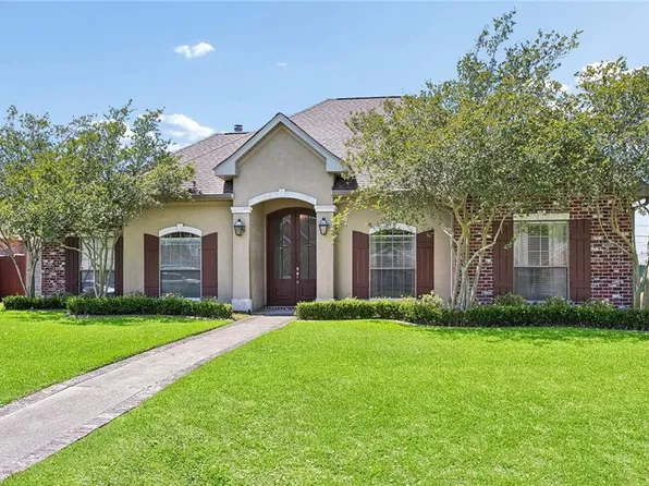 205 Riverwood Dr, Saint Rose, LA 70087