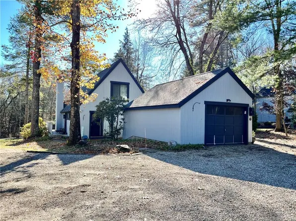 1 Pond Circle #1, Avon, CT 06001