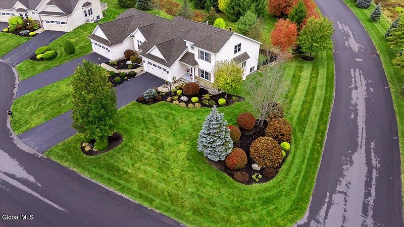 4th image of 1 Lancaster Court