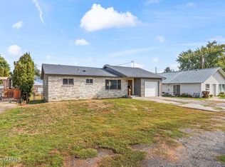 1407 S 20th Ave, Yakima, WA 98902