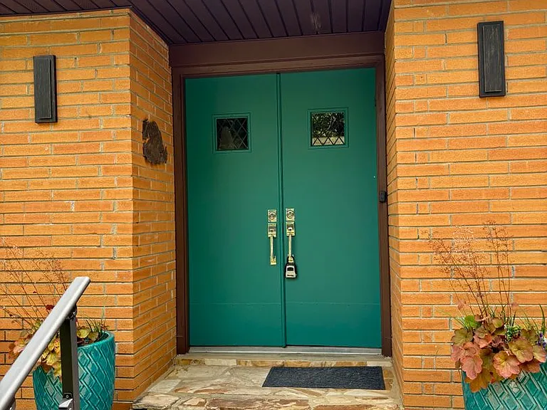 6317 Percy Dr — Photo 1