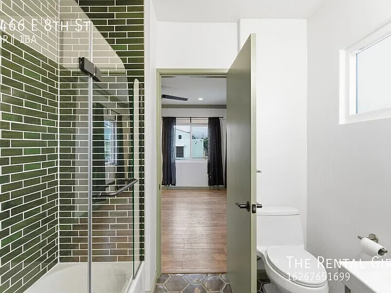 3466 E 8th St — Photo 12