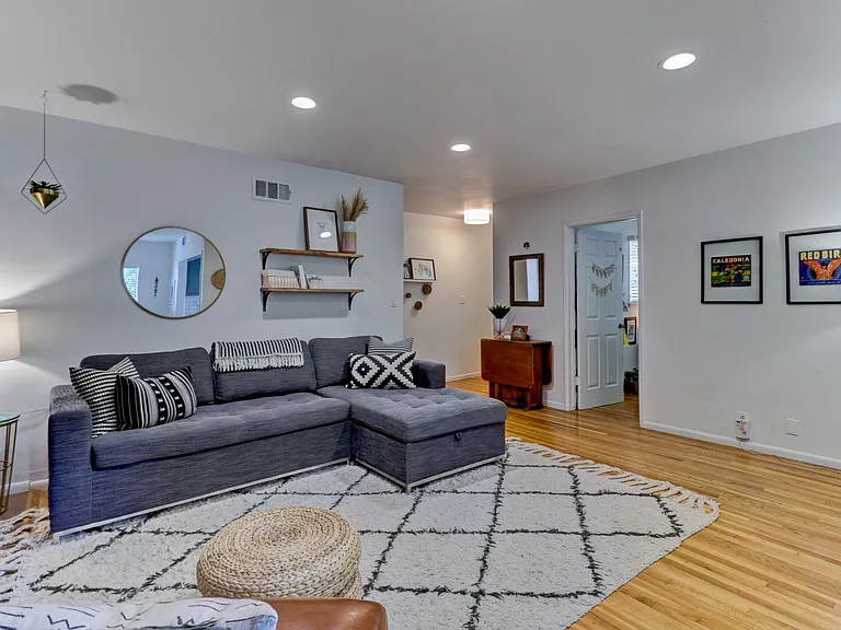 3021 Rhodelia Ave — Photo 4