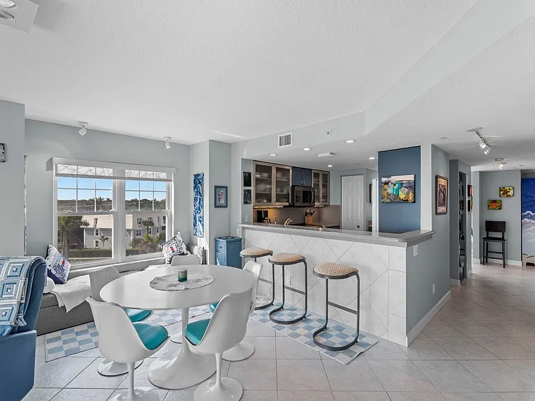 2700 Ocean Dr #404 — Photo 6