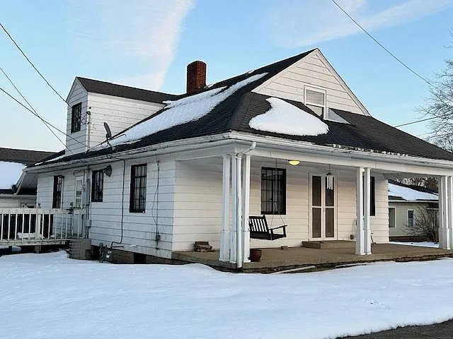 609 Dubois St photo 1
