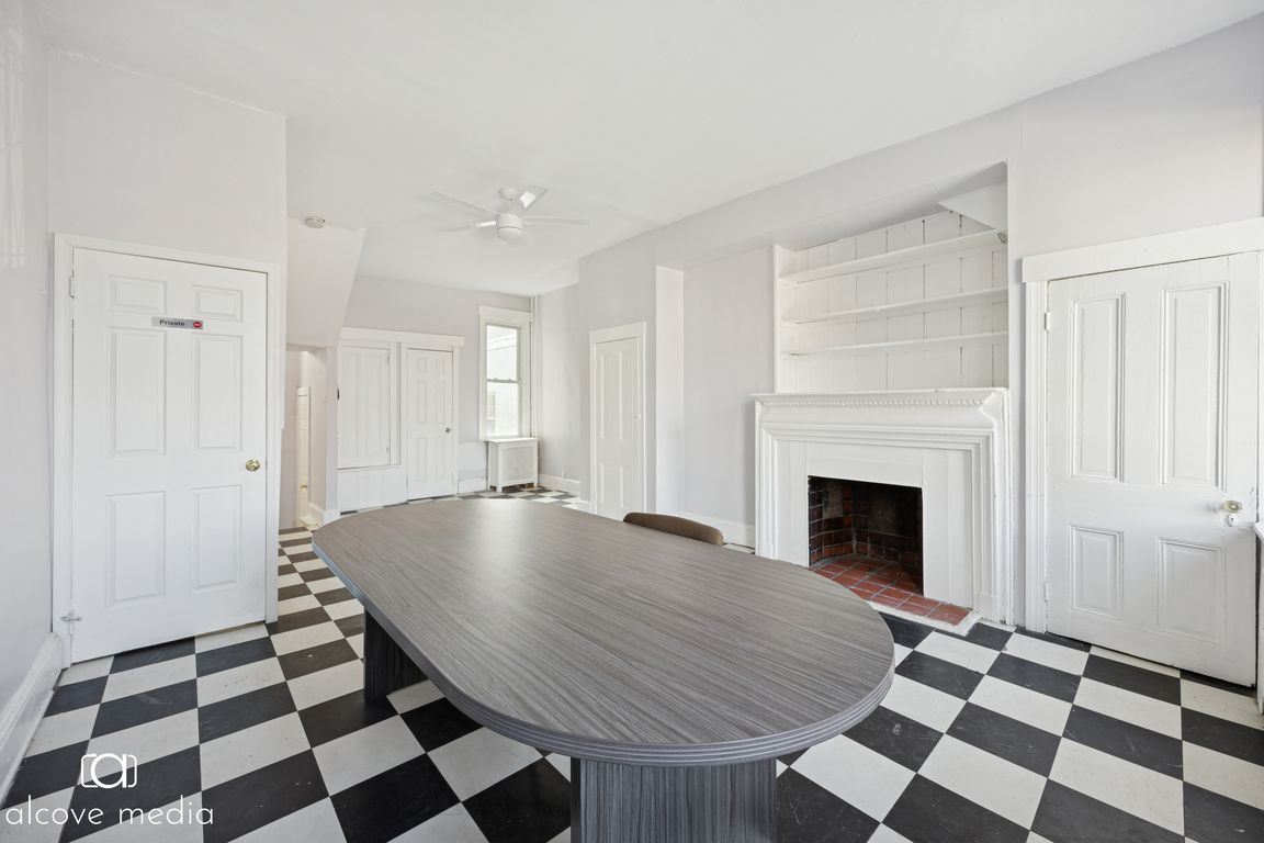 next background image