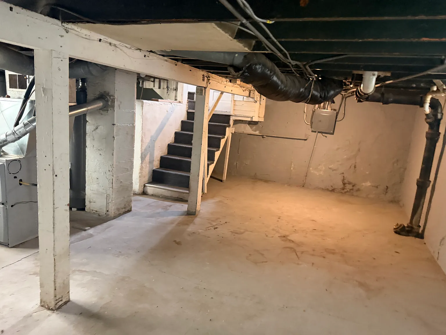 3 bed, 700 sqft, $1,700 — Photo 4
