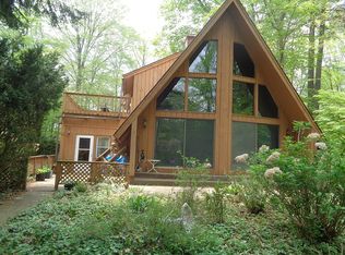 7079 Quimby Dr, Spring Lake, MI 49456