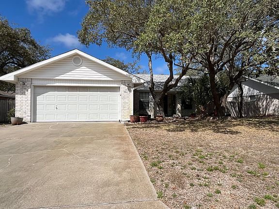 2nd image of 1511 Bluebird Ln