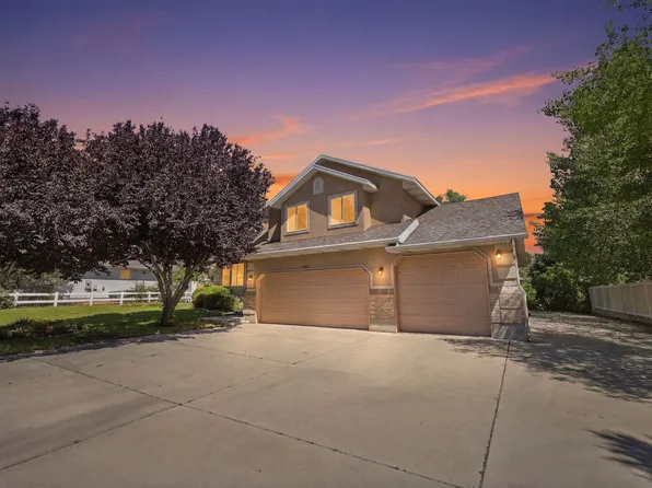 4016 W Kelvingrove Cir, South Jordan, UT 84009