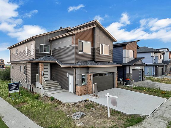 2nd image of 2817 63rd Ave NE