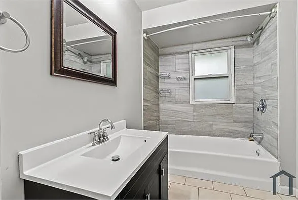2568 W 19th Pl — Photo 7