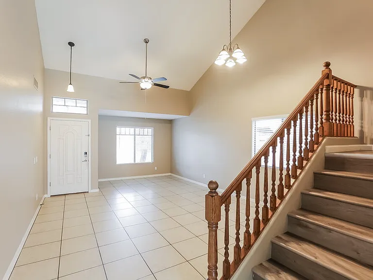 10925 W Taft St — Photo 6
