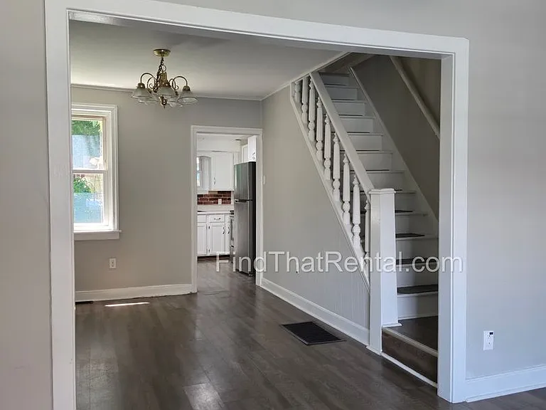 136 W Church Ave — Photo 26