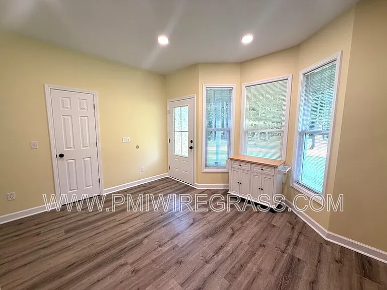 326 Golf View Dr — Photo 6