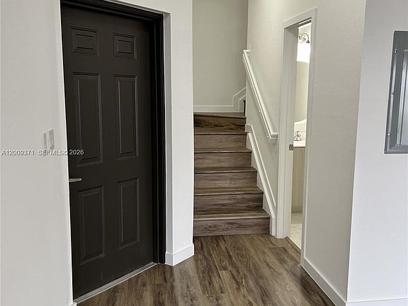 4th image of 15540 SW 136th St #206