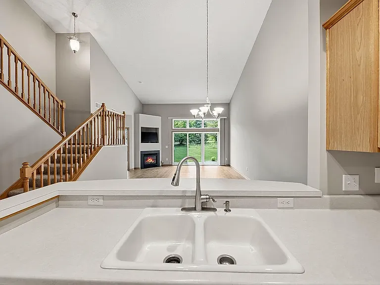 13872 Autumnwood Ct — Photo 10