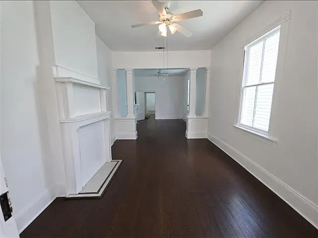 421 S Genois St — Photo 2