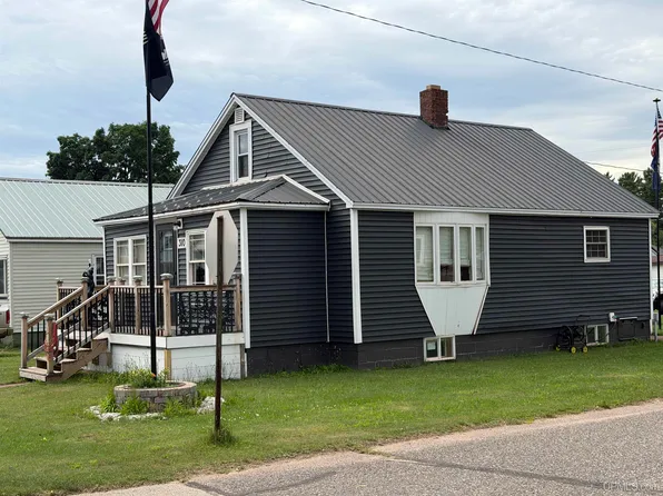 310 Nicholas Ave, Palmer, MI 49871