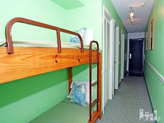 5th image of 1615 S Lake Park Boulevard #903