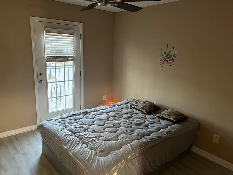1061 Remington Oaks Cir — Photo 7