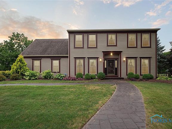 2nd image of 706 Grandview Ct
