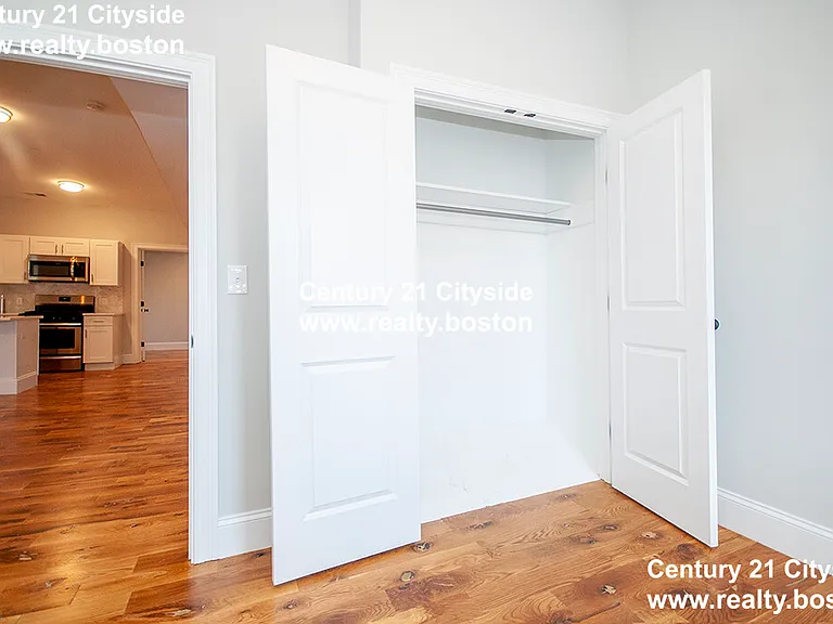 205 Marion St #3 — Photo 25