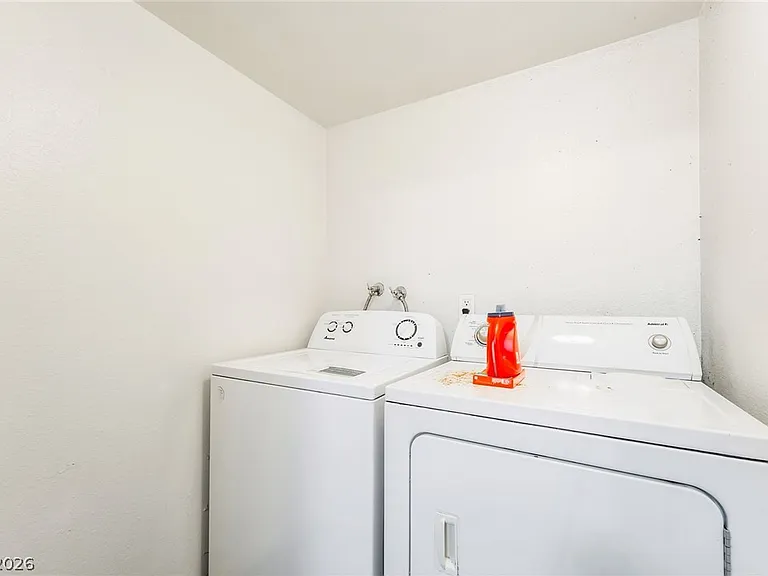 5576 W Rochelle Ave #43C — Photo 24