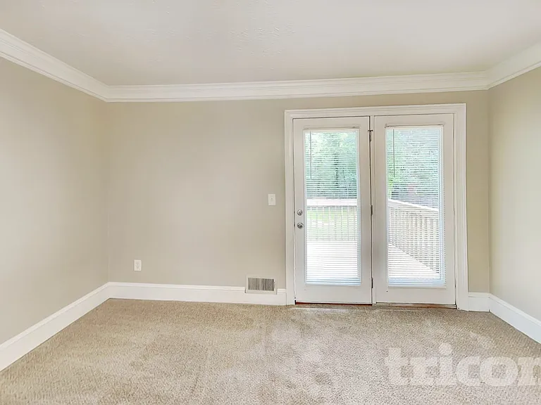 6583 Oakwood Dr — Photo 6