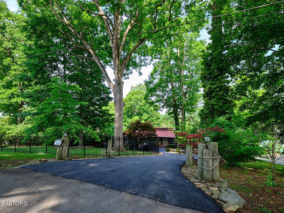 1st image of 817 Lakewood Dr