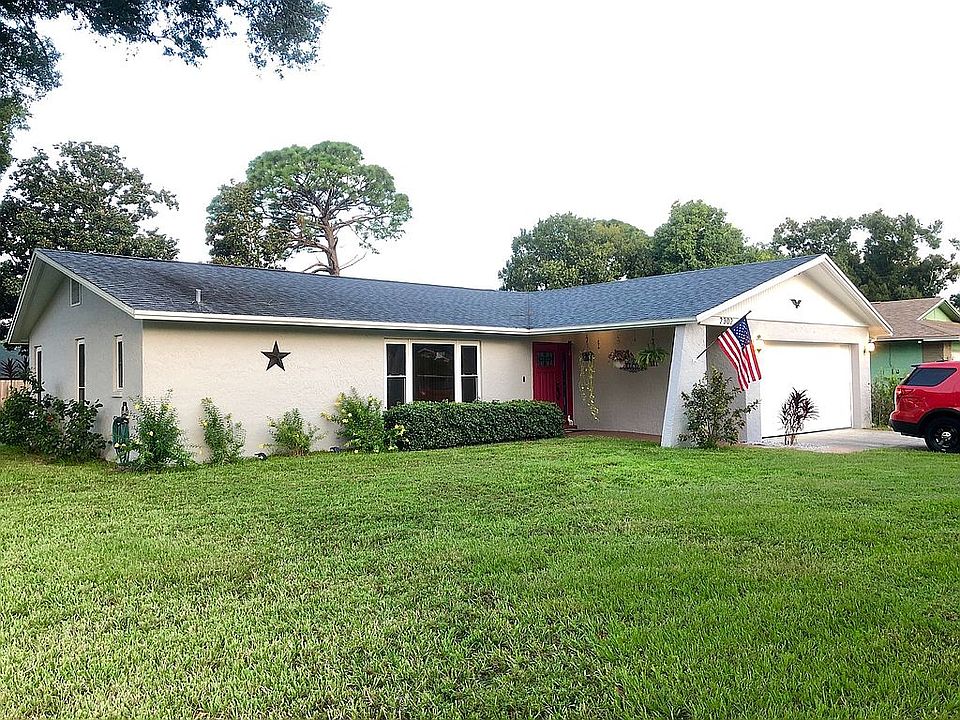 1st image of 2302 Hawthorne Dr