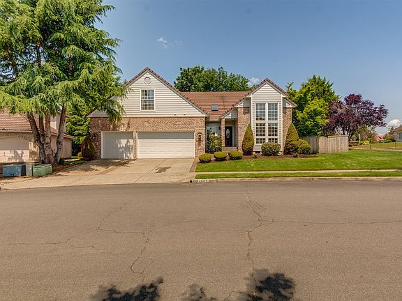 3rd image of 3600 SE 177th Ave