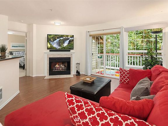 5th image of 18505 SE Newport Way Unit B308