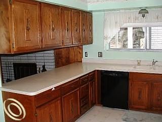 5th image of 22618 Corteville St
