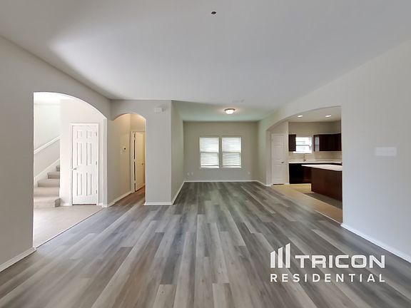 4th image of 1228 Sweetgum Dr