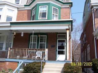 27 W Spring Ave, Ardmore, PA 19003