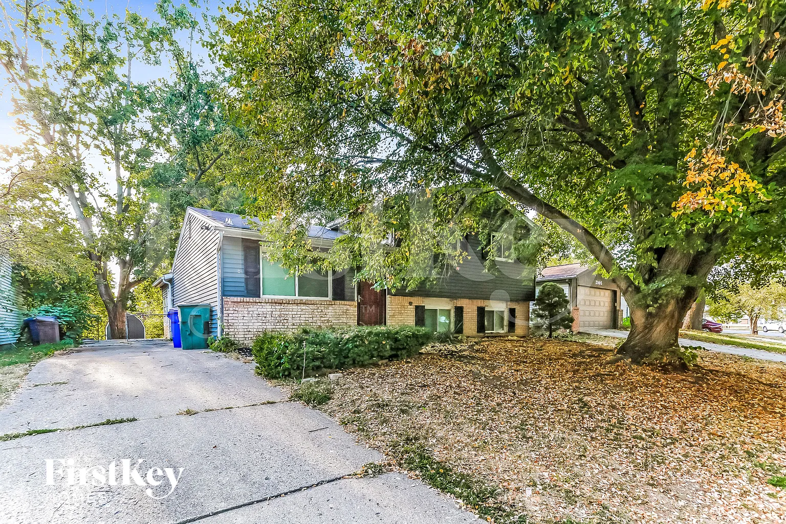 3003 Falcon Bridge Dr photo 1