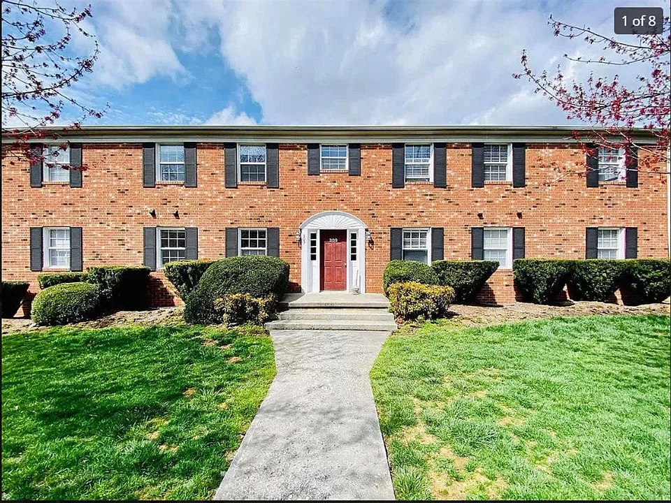 307 Loudon Rd #522