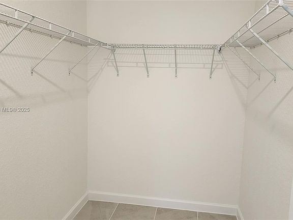 5th image of 2967 SE 23rd Ave