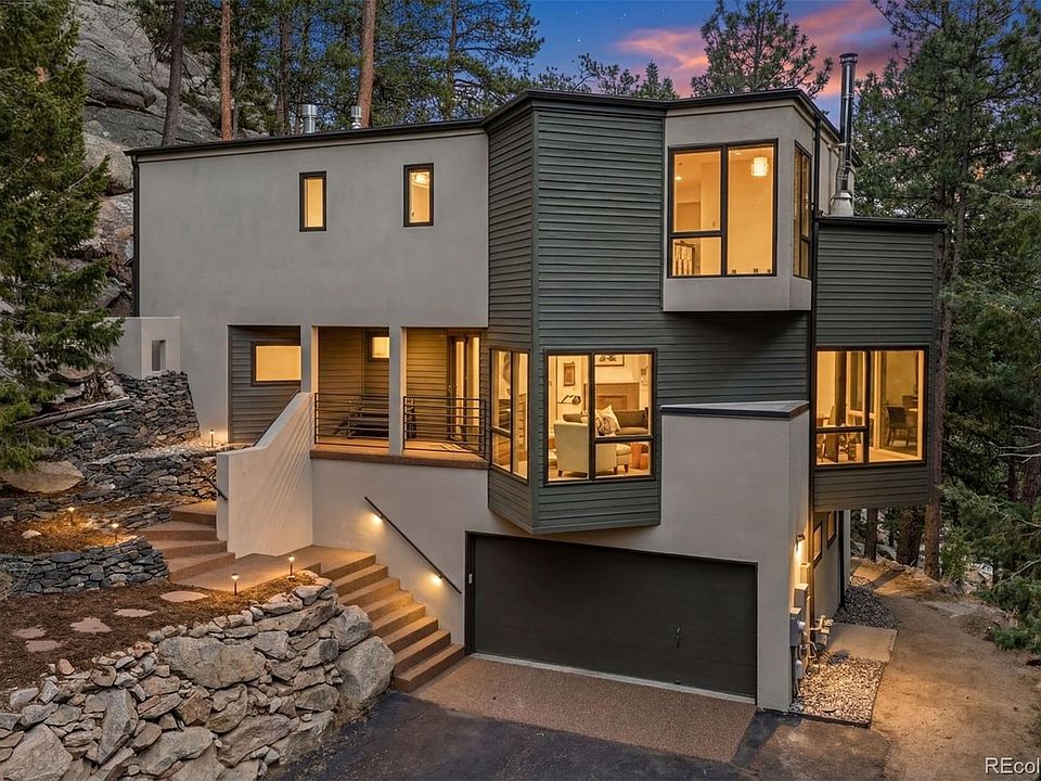 1st image of 3834 Valley Drive