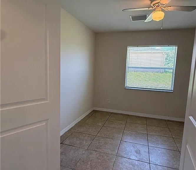 202 Hightower Ave S — Photo 12
