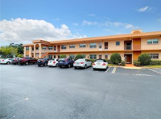 3740 58th St N APT 104, Saint Petersburg, FL 33710
