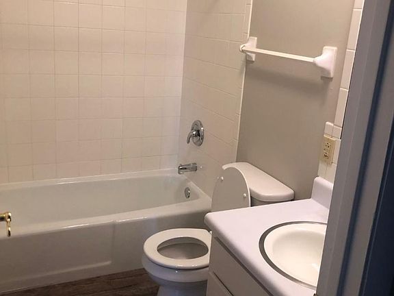 4th image of 1500 Seminole Dr APT 001