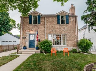5119 N Kimbark Pl, Whitefish Bay, WI 53217