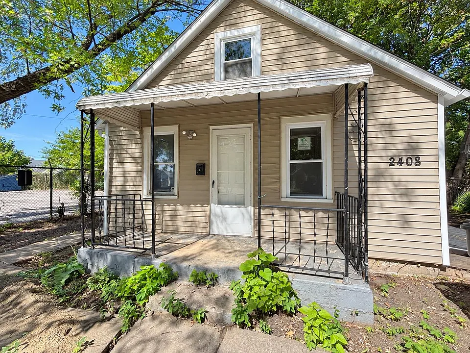 2408 Castle Ave