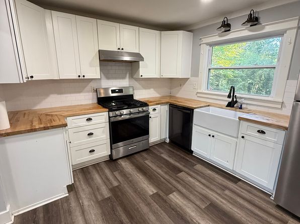 4138 Suzanne Ln