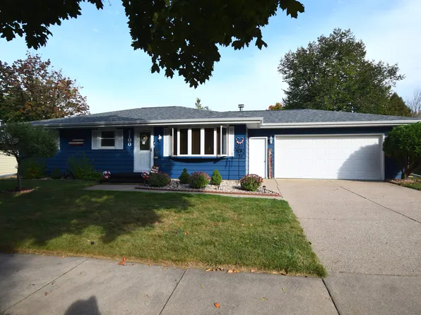 2100 Parkwood Dr, Kaukauna, WI 54130