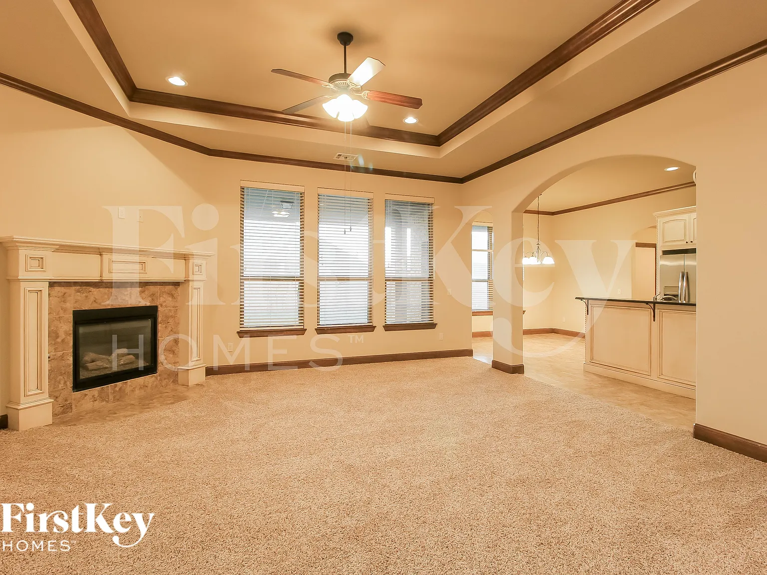 3 bed, 2.0 bath, 2182 sqft, $2,305 — Photo 4