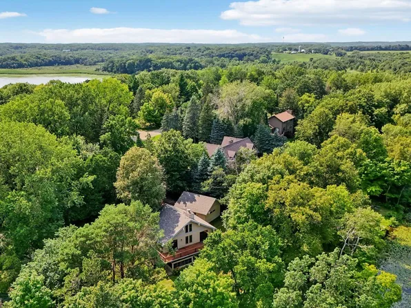 16089 Elgin Ct, Faribault, MN 55021