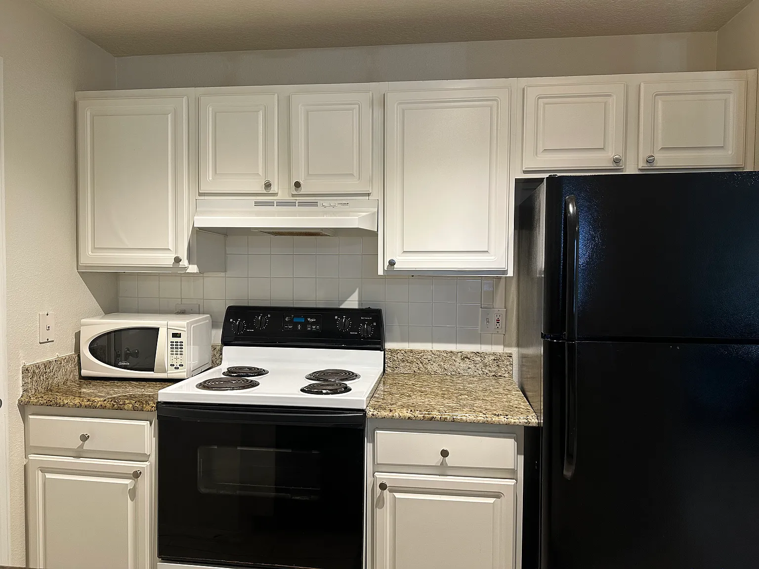 501 Knights Run Ave — Photo 4